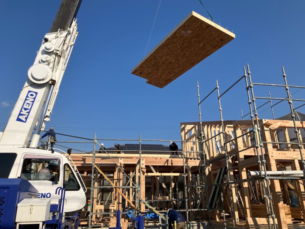 建て方に地鎮祭に・・・